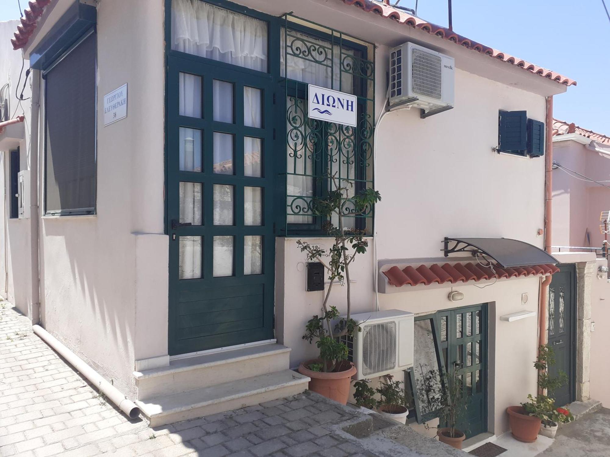 Μεζονέτα - Διώνη- Στις Άνω Αρχάνες Με Οντά Villa ภายนอก รูปภาพ
